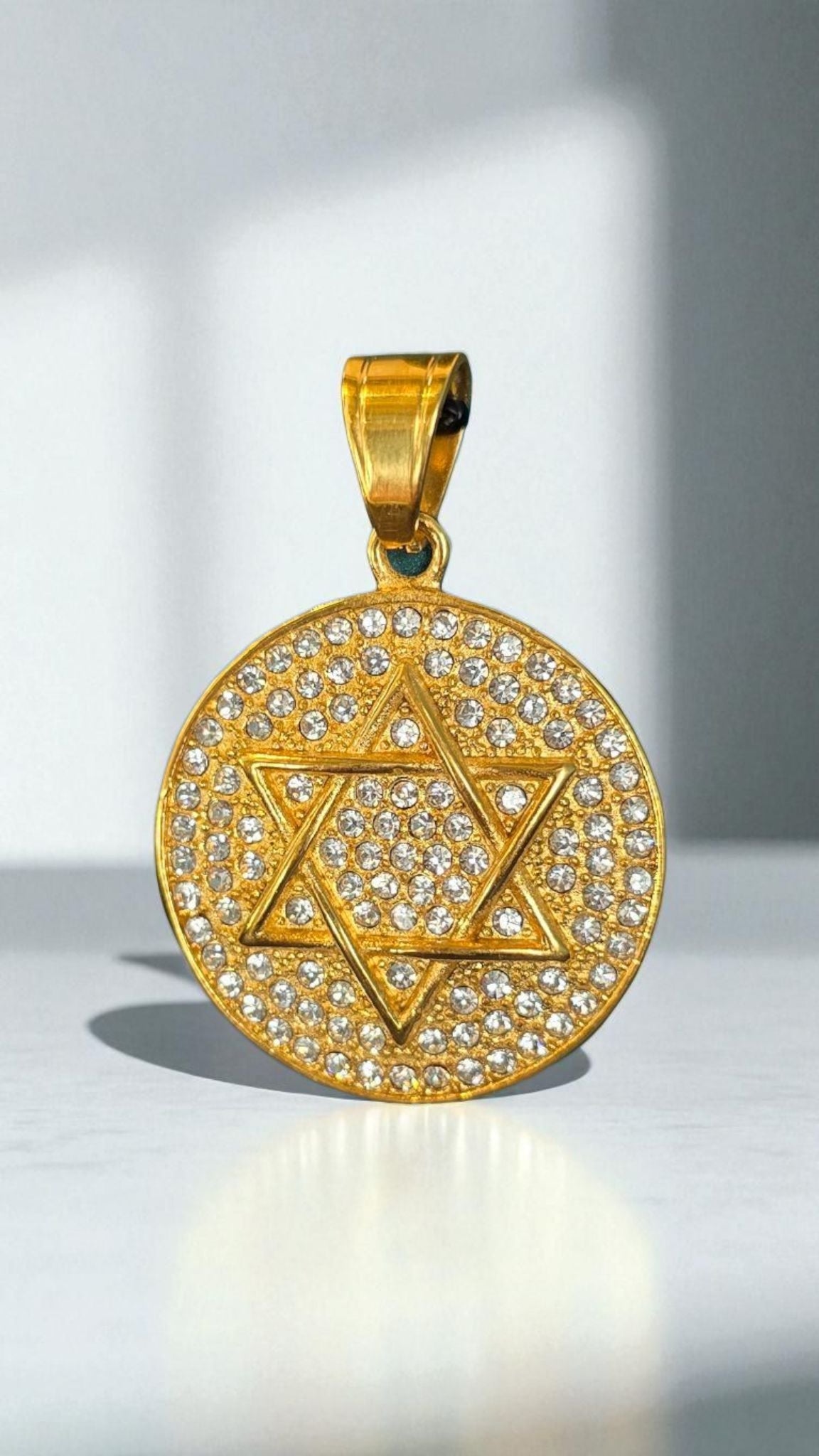 David Star Golden Pendant